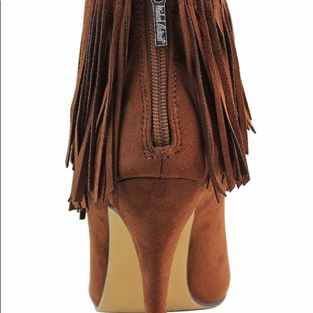 Booties. - Picture 3 of 6